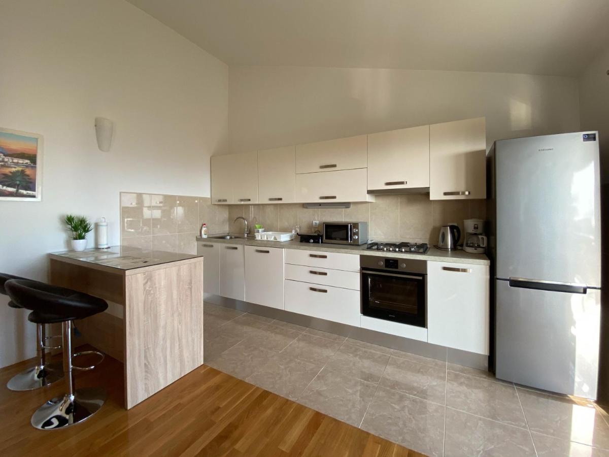 apartman Ivan Hotel Makarska Bagian luar foto